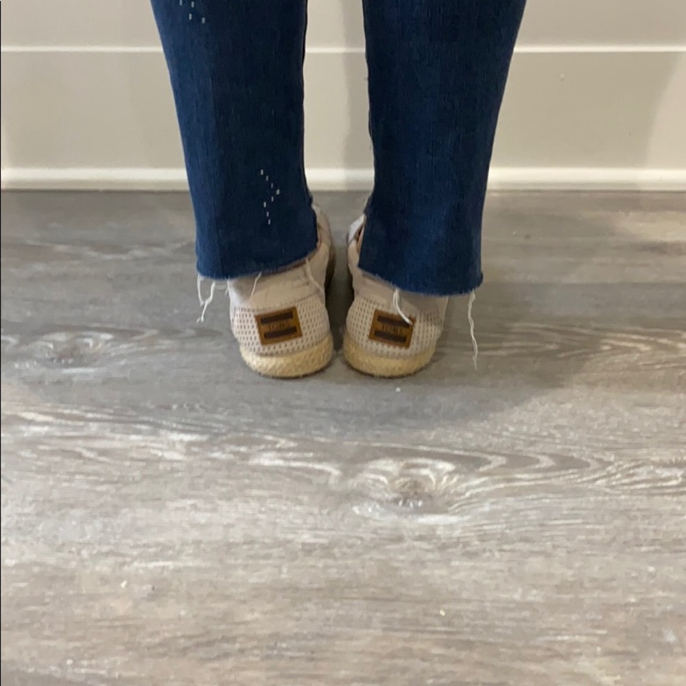 Toms - Picture 4 of 4